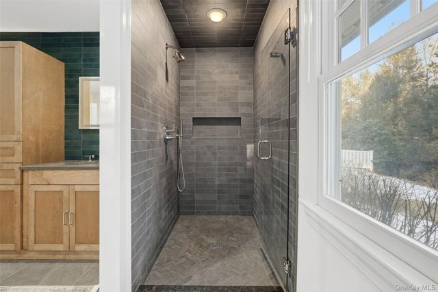 19 Sherwood Road, Pound Ridge, NY 10576