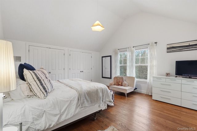 19 Sherwood Road, Pound Ridge, NY 10576