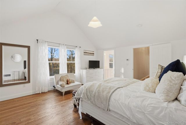 19 Sherwood Road, Pound Ridge, NY 10576