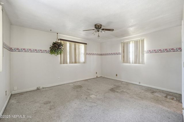 1625 CARBONDALE Drive N, Jacksonville, FL 32208