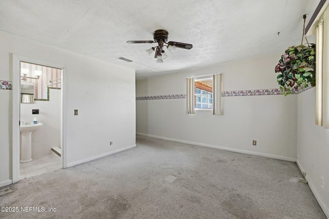 1625 CARBONDALE Drive N, Jacksonville, FL 32208