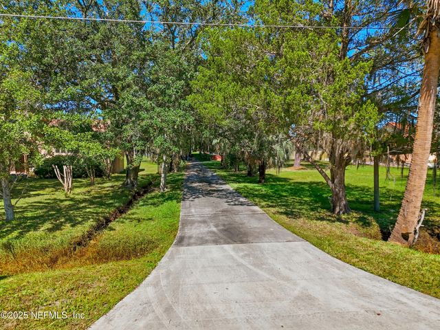 1625 CARBONDALE Drive N, Jacksonville, FL 32208
