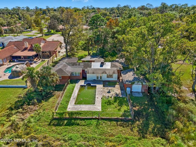 1625 CARBONDALE Drive N, Jacksonville, FL 32208