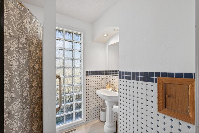 8893 Griggs Avenue, Circle Pines, MN 55014