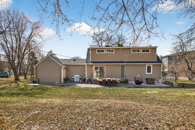 8893 Griggs Avenue, Circle Pines, MN 55014