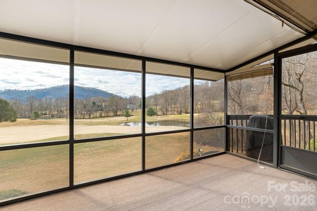 30 La Vista Drive, Mills River, NC 28759