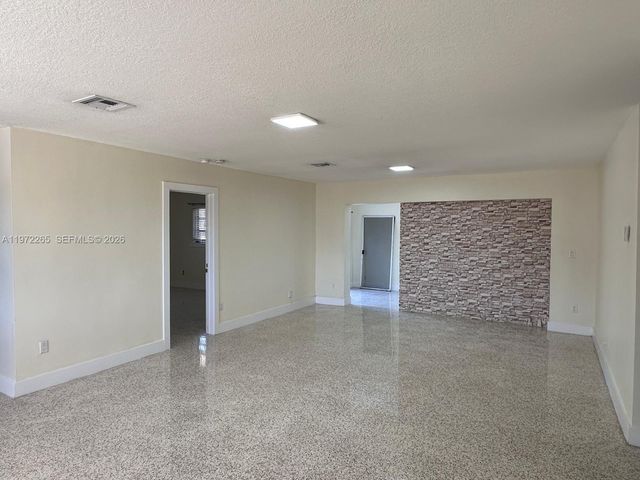 1631 NW 175th St, Miami Gardens, FL 33169