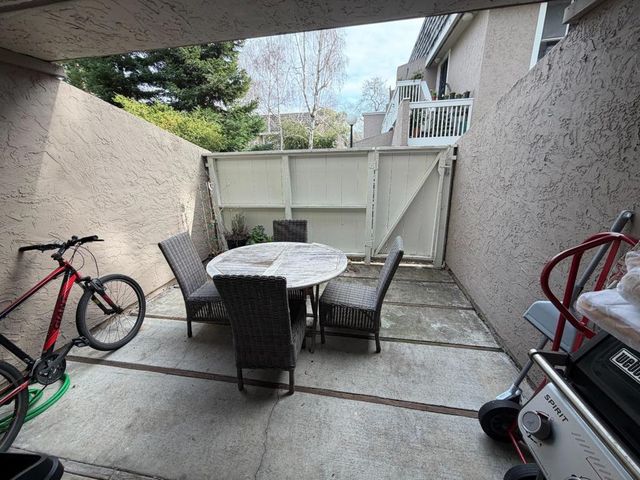 675 Sharon Park Drive 115, Menlo Park, CA 94025