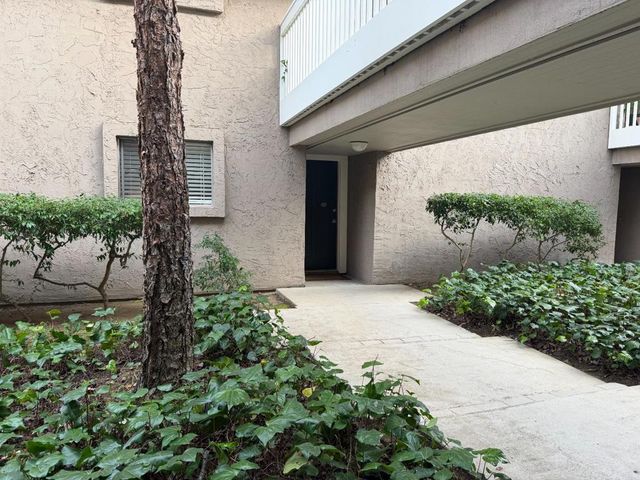 675 Sharon Park Drive 115, Menlo Park, CA 94025