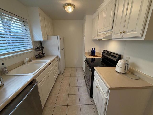 675 Sharon Park Drive 115, Menlo Park, CA 94025