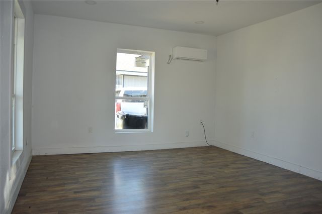 1613 Jones Street, Greenville, TX 75401