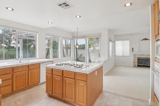 2821 Avenida Valera, Carlsbad, CA 92009