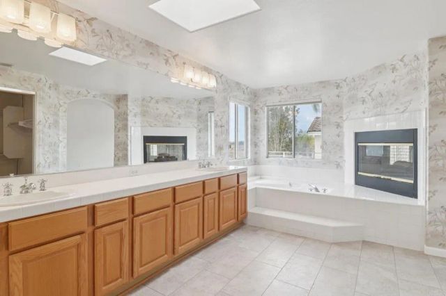 2821 Avenida Valera, Carlsbad, CA 92009