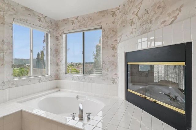 2821 Avenida Valera, Carlsbad, CA 92009