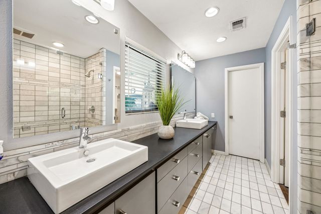 3040 Selma Lane, Farmers Branch, TX 75234