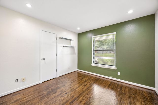 3040 Selma Lane, Farmers Branch, TX 75234