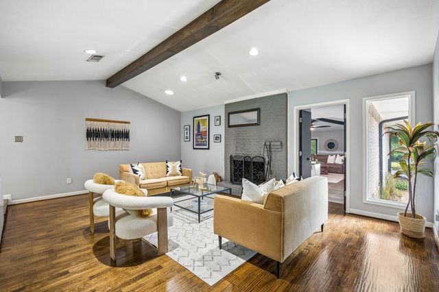 3040 Selma Lane, Farmers Branch, TX 75234