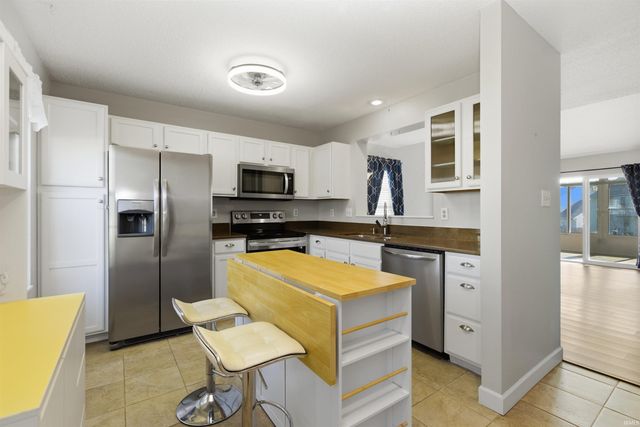 408 E Wylie Farm Road, Bloomington, IN 47401