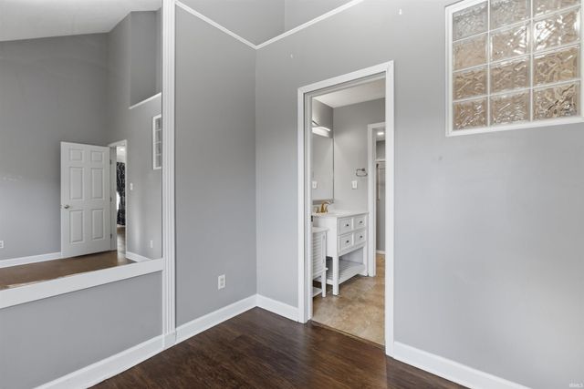 408 E Wylie Farm Road, Bloomington, IN 47401