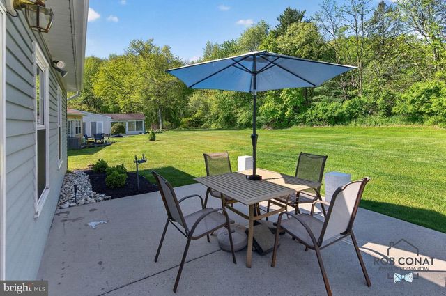 42 FALMOUTH DR, Mount Laurel, NJ 08054