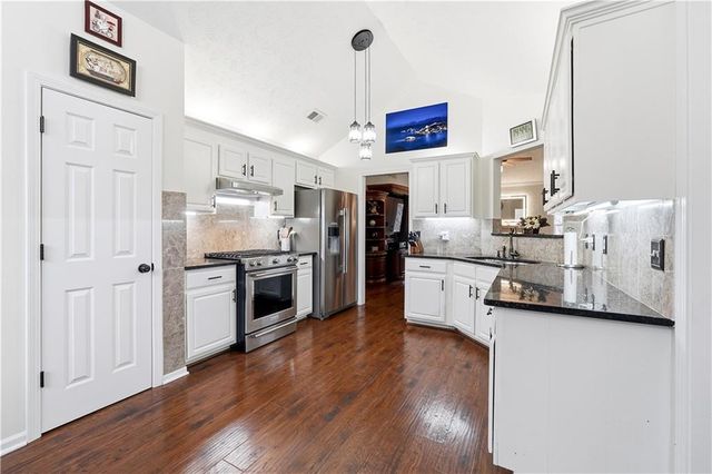 5648 Post Mill Court, Buford, GA 30518