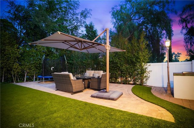 7044 Scarborough Peak Drive, West Hills, CA 91307