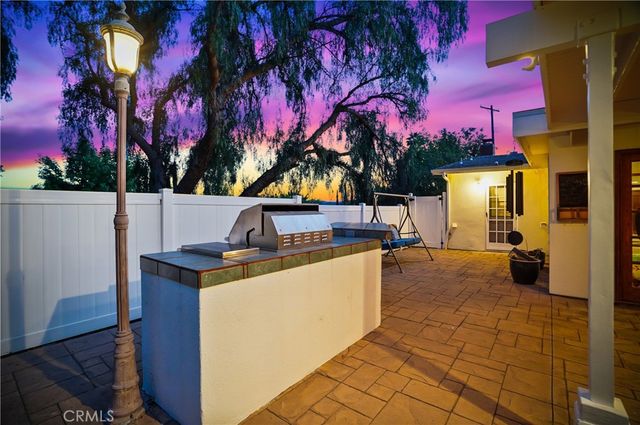 7044 Scarborough Peak Drive, West Hills, CA 91307