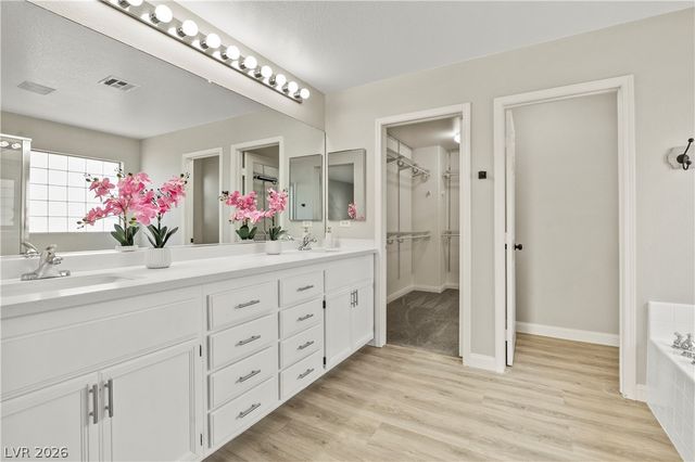 5567 Spruce Hill Court, Las Vegas, NV 89148