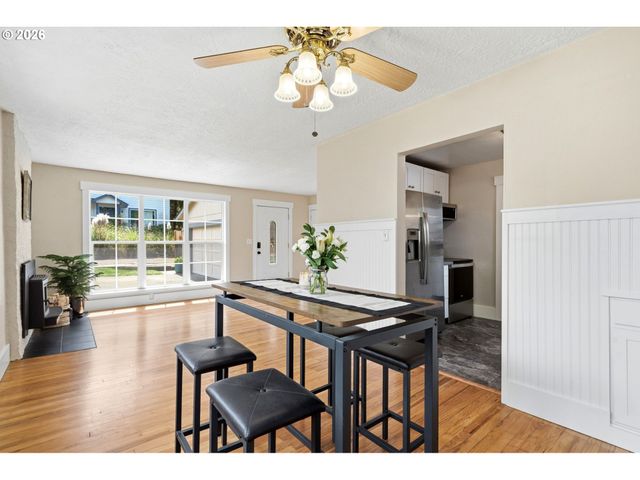 6995 Sw 195TH Ave, Beaverton, OR 97007