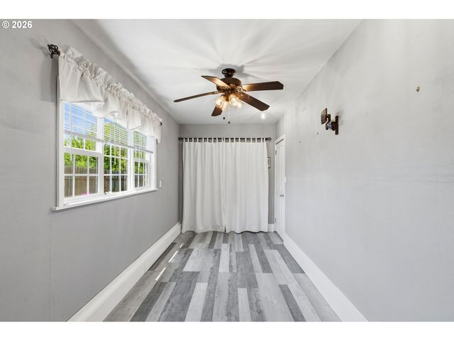 6995 Sw 195TH Ave, Beaverton, OR 97007
