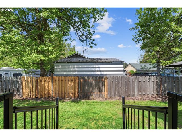 6995 Sw 195TH Ave, Beaverton, OR 97007