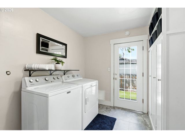 6995 Sw 195TH Ave, Beaverton, OR 97007