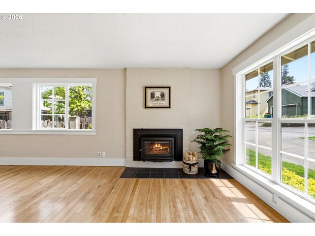6995 Sw 195TH Ave, Beaverton, OR 97007