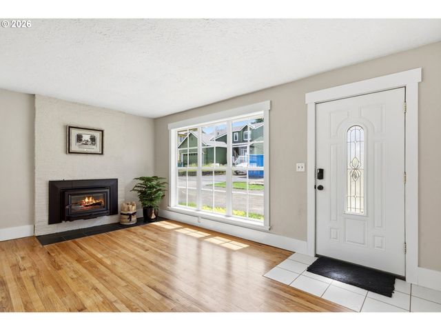 6995 Sw 195TH Ave, Beaverton, OR 97007