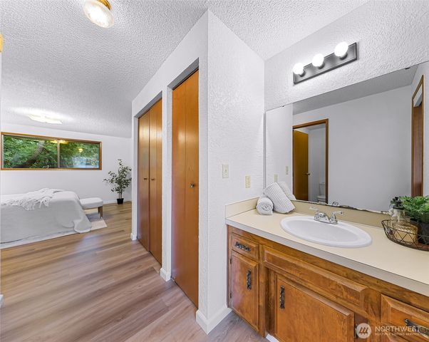 1494 Greenville Drive, Bellingham, WA 98226