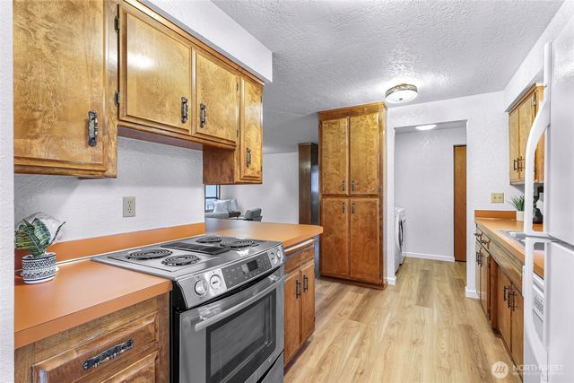 1494 Greenville Drive, Bellingham, WA 98226