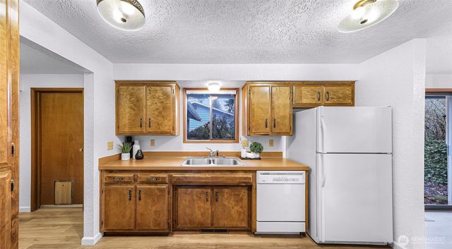 1494 Greenville Drive, Bellingham, WA 98226