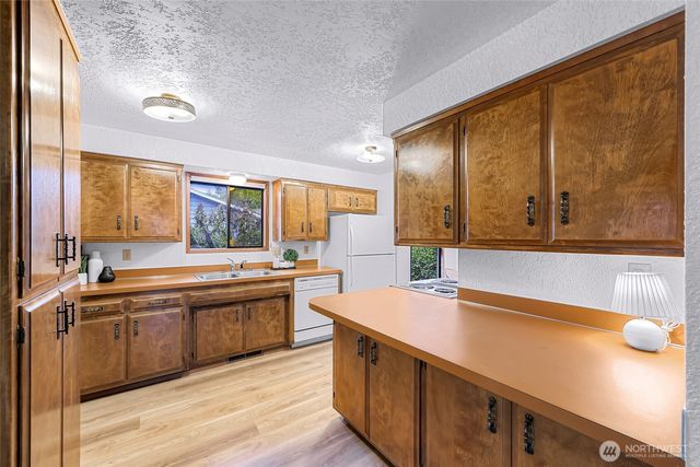 1494 Greenville Drive, Bellingham, WA 98226