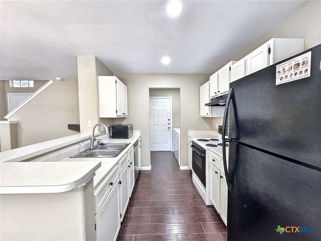 833 Sagewood Trail, San Marcos, TX 78666