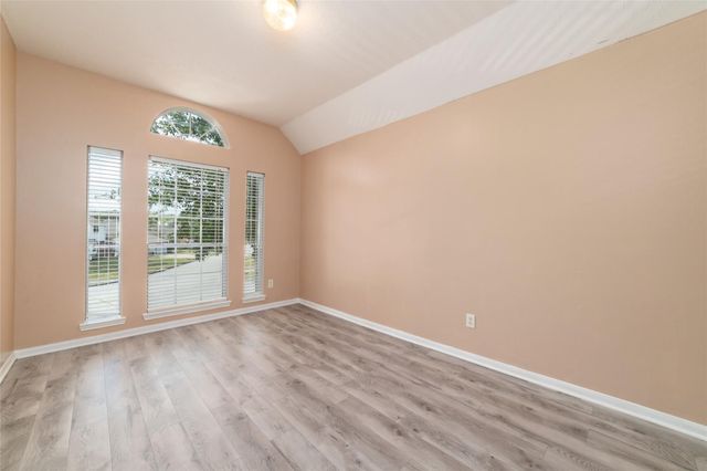 9003 Memorial Hills Drive, Spring, TX 77379