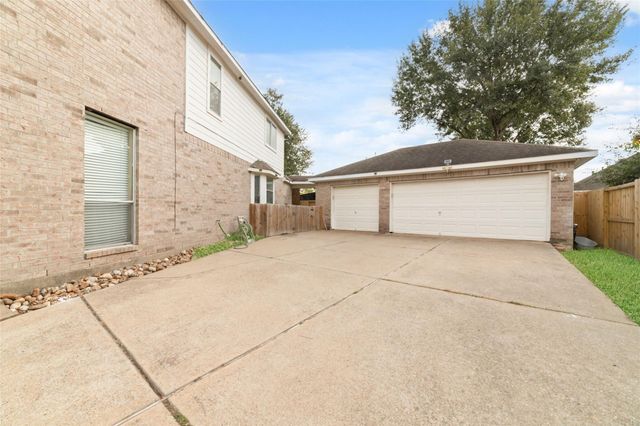 9003 Memorial Hills Drive, Spring, TX 77379