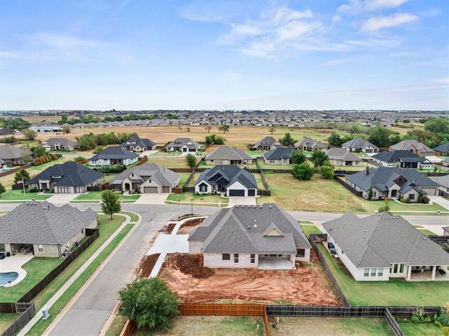 4201 Bridge Wood Lane, Oklahoma City, OK 73179