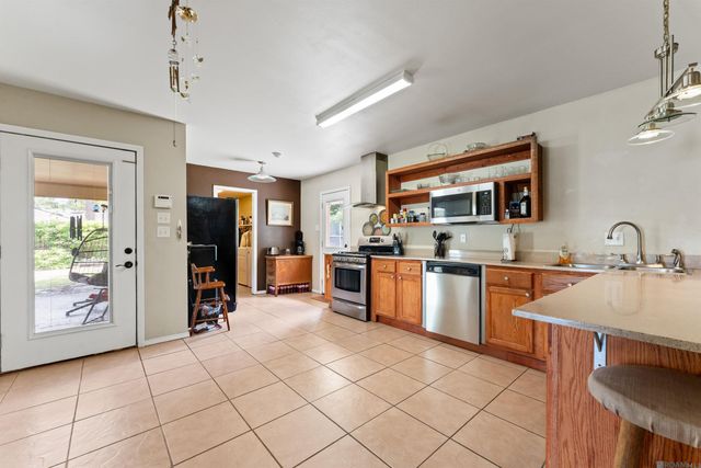 3182 Seracedar, Baton Rouge, LA 70816