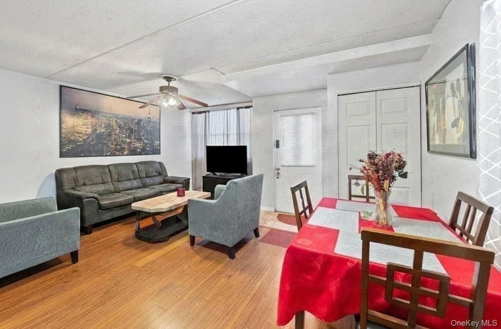132 Sunset Boulevard 11132, Bronx, NY 10473 — photo 3