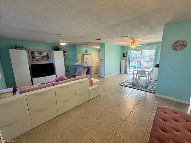 1027 SE 17th AVE, Cape Coral, FL 33990