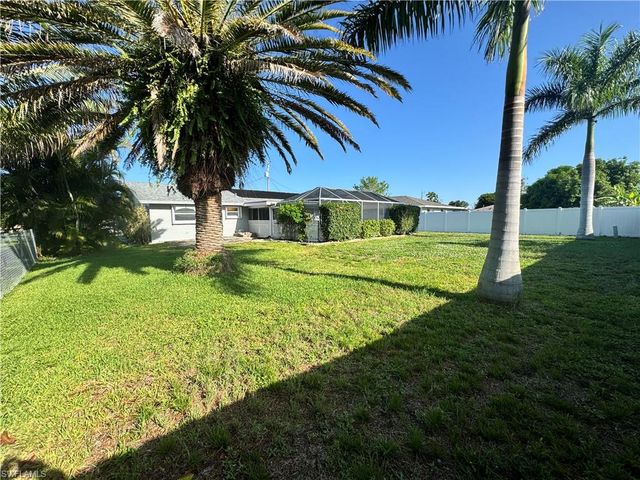 1027 SE 17th AVE, Cape Coral, FL 33990