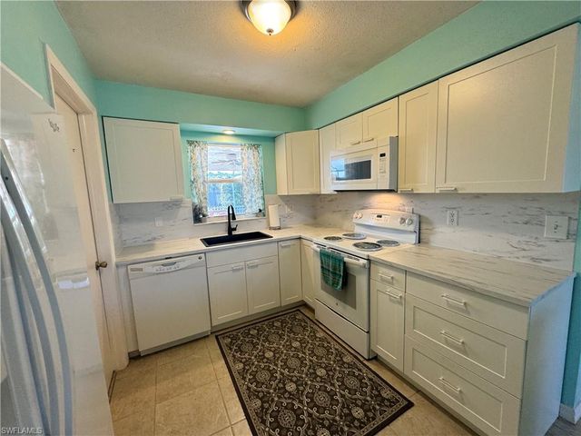 1027 SE 17th AVE, Cape Coral, FL 33990