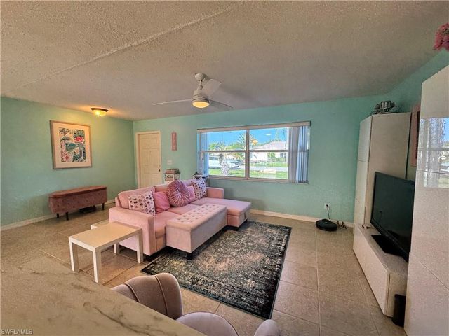 1027 SE 17th AVE, Cape Coral, FL 33990