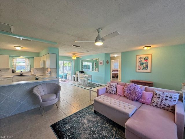 1027 SE 17th AVE, Cape Coral, FL 33990