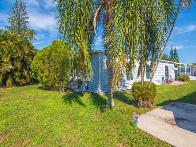 4 Oliva Road, Port St Lucie, FL 34952